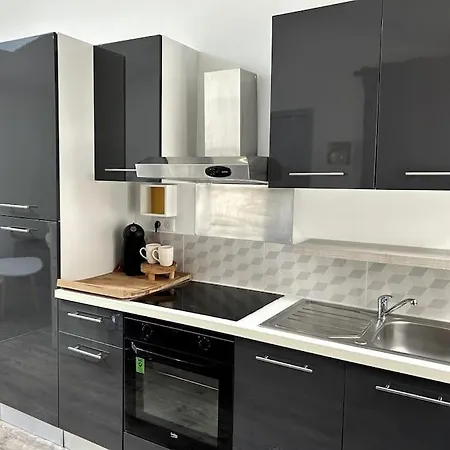 Apartment Lumineux Idealement Situe *